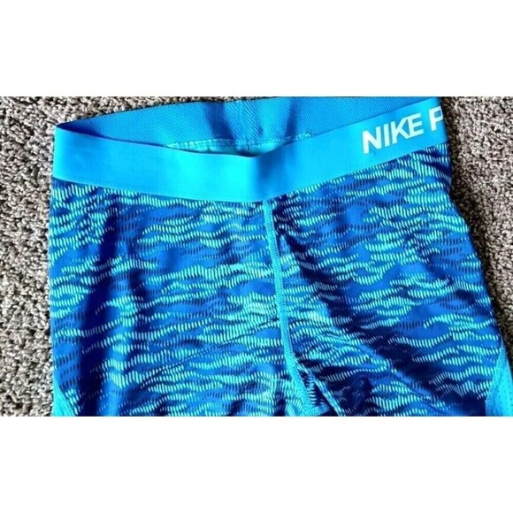 Nike Pro Hypercool Reflect Capri Leggings Women's Size Medium Blue Training - Picture 8 of 9